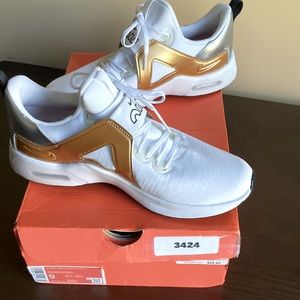 Women’s Nike Air Max Bella TR 5